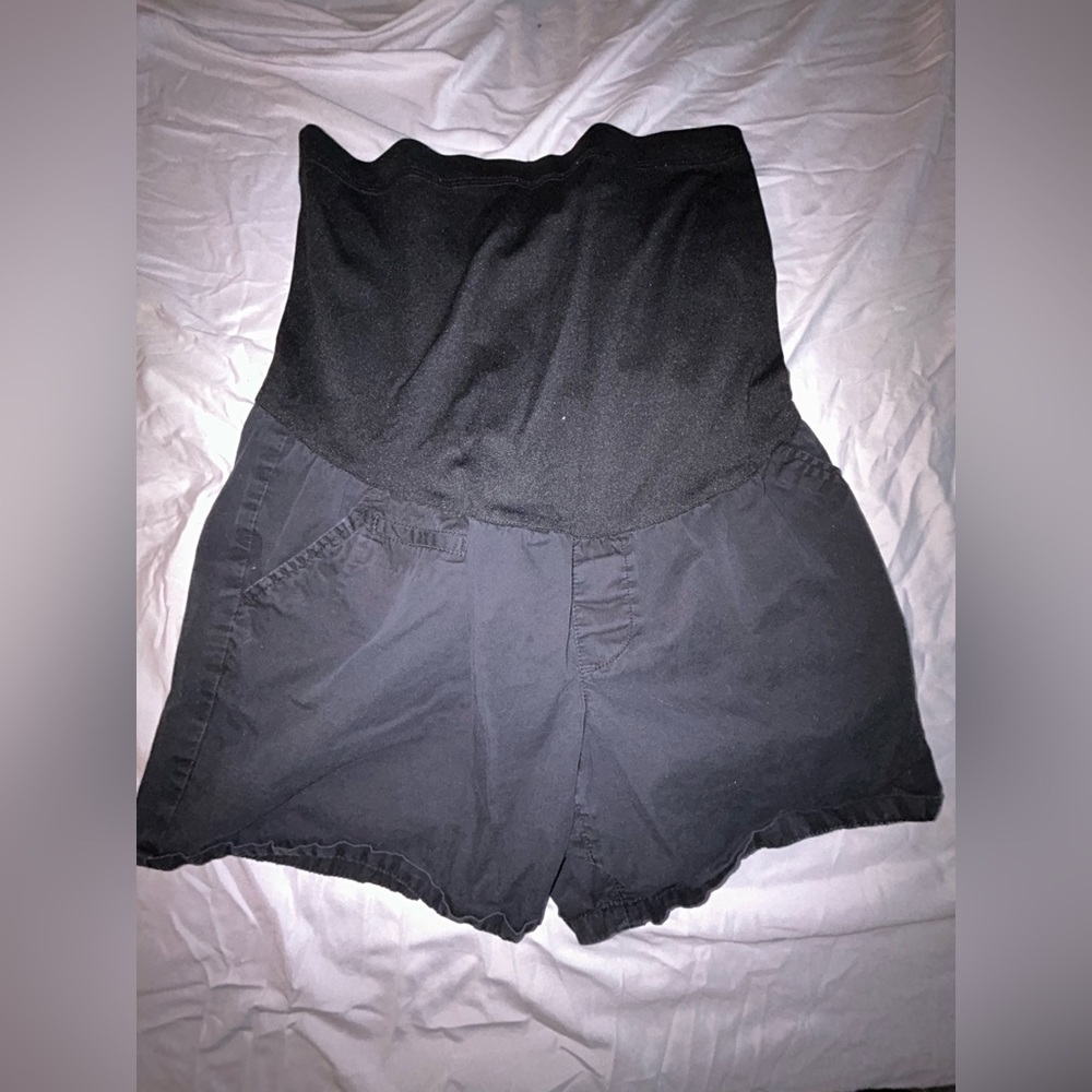 Black maternity shorts